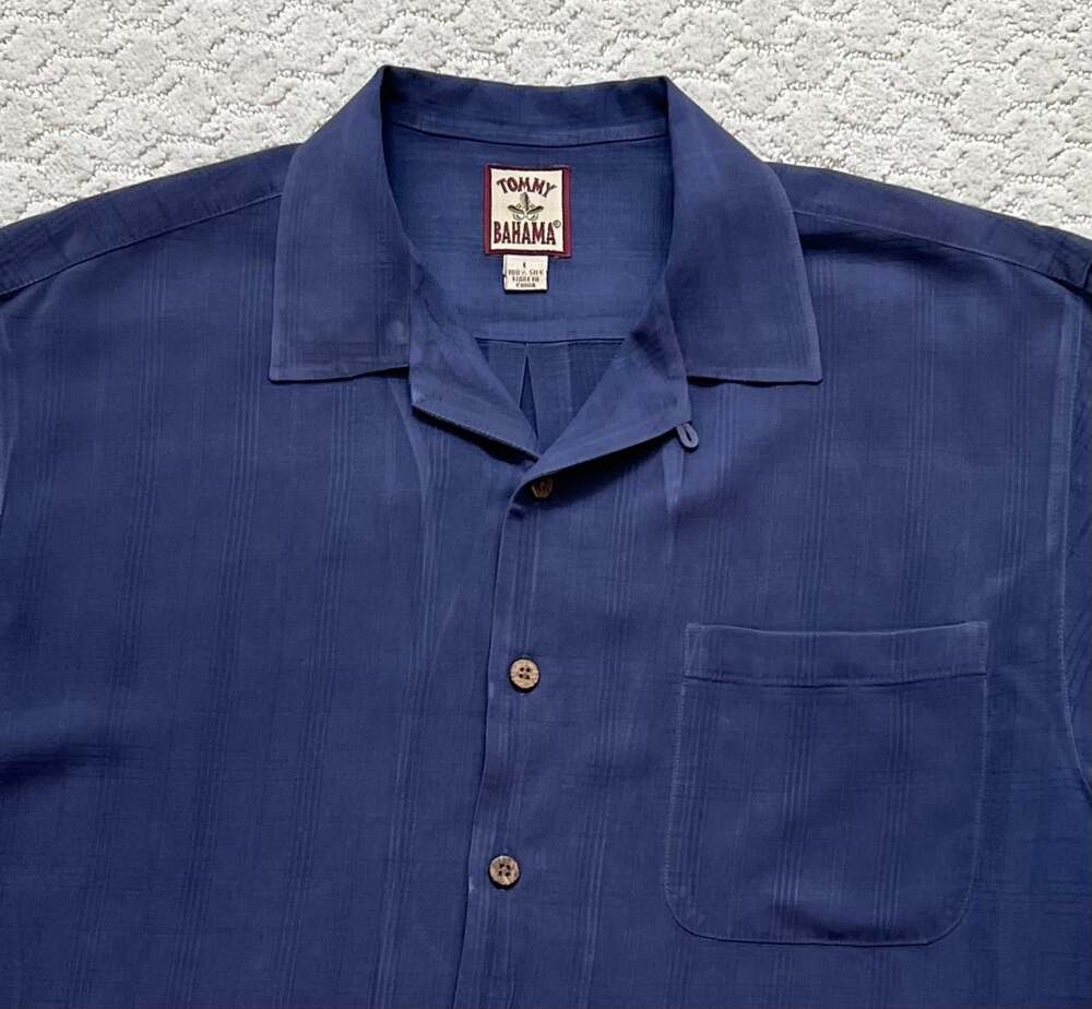 Tommy Bahama 100% Silk Navy Blue Textured Short Sleeve Camp Shirt Size L - Picture 1 of 6